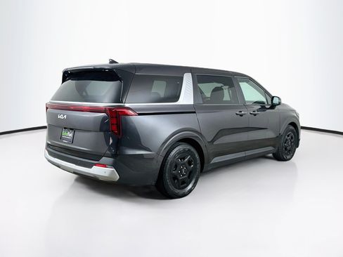 Used 2025 Kia Carnival FWD image 9