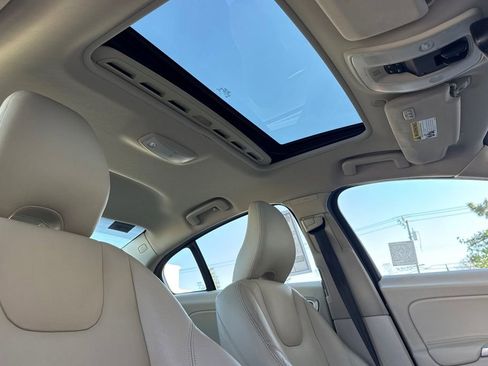 Used 2015 Volvo S60 T5 Premier Plus image 15