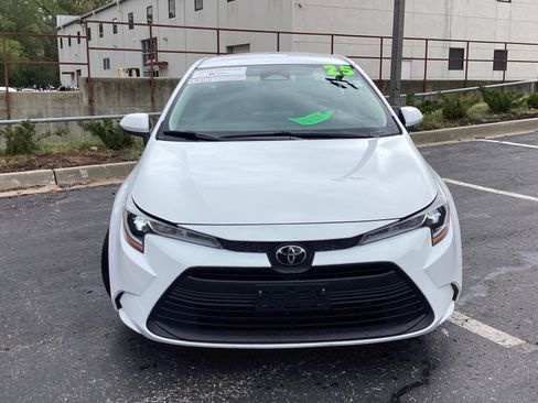Certified 2025 Toyota Corolla LE FWD image 20