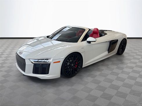 Used 2018 Audi R8 V10 AWD/4WD image 3
