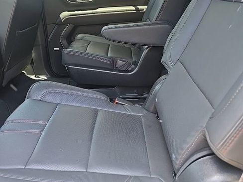 Used 2024 Chevrolet Tahoe RST w/ Luxury Package AWD/4WD image 4
