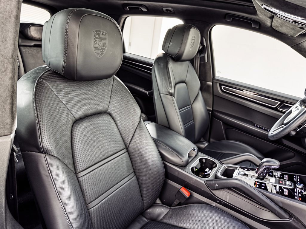 Certified 2021 Porsche Cayenne GTS AWD/4WD image 30