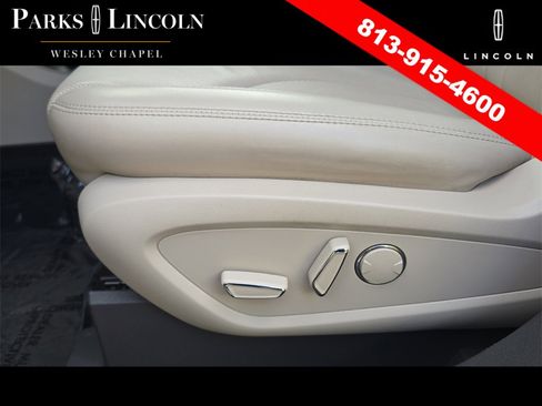 Used 2019 Lincoln Nautilus Reserve image 19