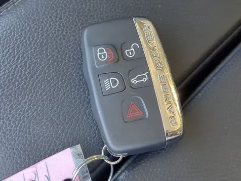 Certified 2020 Land Rover Range Rover Velar S image 36