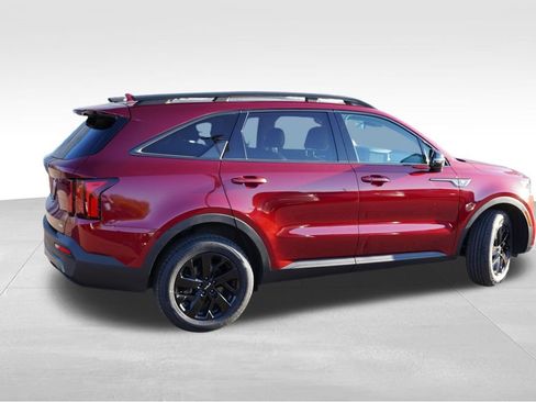 Certified 2023 Kia Sorento S w/ Panoramic Sunroof Package AWD/4WD image 4
