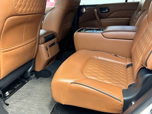 Used 2022 INFINITI QX80 Sensory w/ Cargo Package RWD image 12