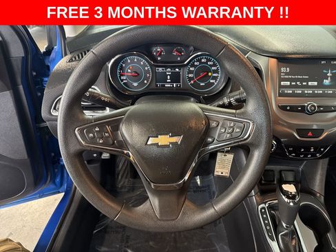 Used 2017 Chevrolet Cruze LT image 15