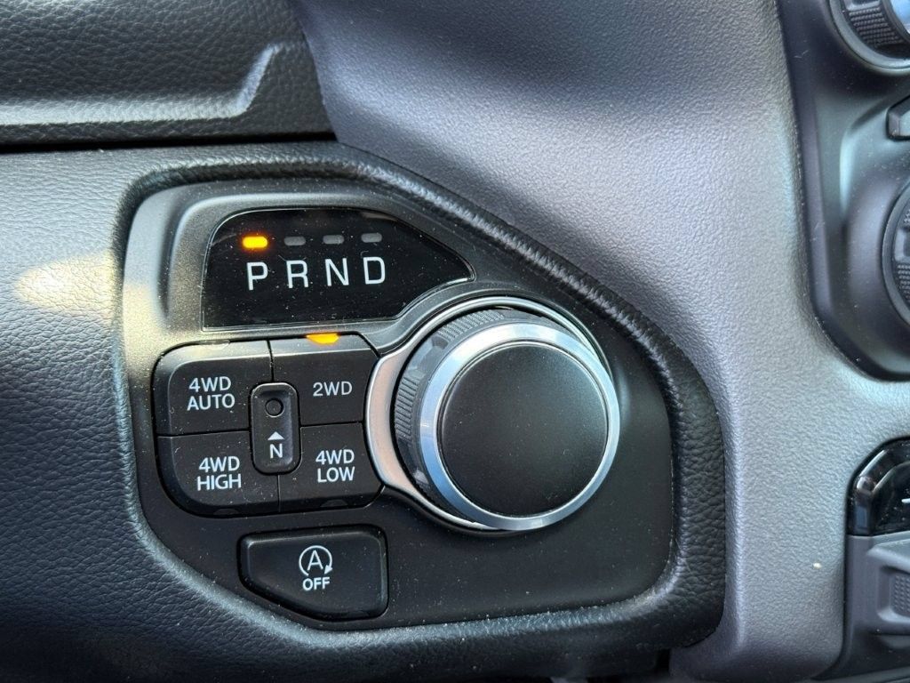 Used 2023 RAM 1500 Big Horn AWD/4WD image 28