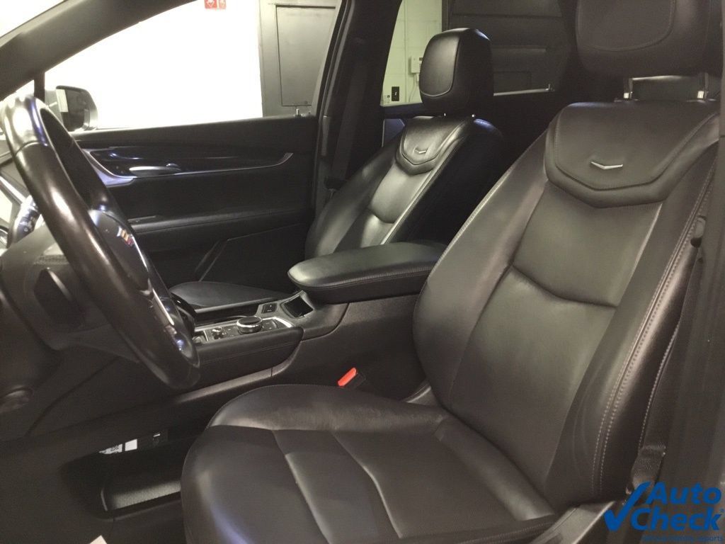 Used 2020 Cadillac XT5 Premium Luxury AWD/4WD image 32