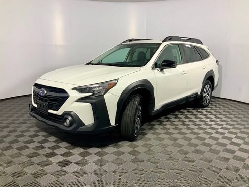Used 2023 Subaru Outback Premium AWD/4WD image 8