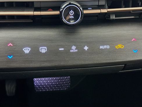 Used 2024 Nissan Ariya ENGAGE image 24