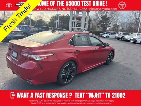 Used 2020 Toyota Camry XSE image 4