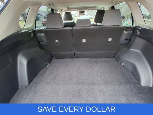 Used 2021 Toyota RAV4 XLE w/ Convenience Package AWD/4WD image 17