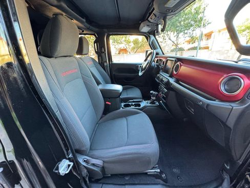 Used 2022 Jeep Gladiator Rubicon AWD/4WD image 25