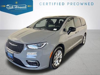 Certified 2025 Chrysler Pacifica Select