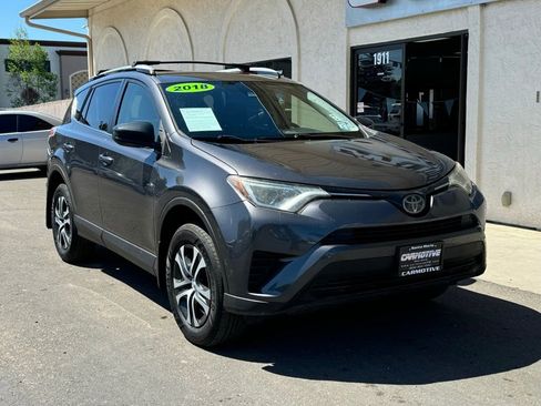 Used 2018 Toyota RAV4 LE w/ All Weather Liner Package FWD image 1