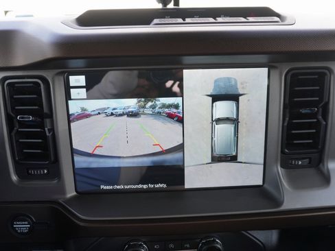 Used 2022 Ford Bronco Outer Banks image 15