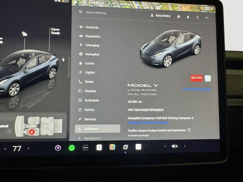 Used 2024 Tesla Model Y Long Range AWD/4WD image 2