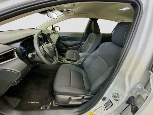 Used 2025 Toyota Corolla LE w/ Carpet Mat Package (TMS) FWD image 13