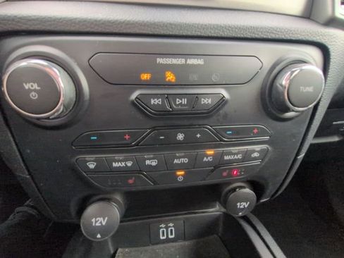 Used 2022 Ford Ranger XLT w/ Equipment Group 302A High AWD/4WD image 33