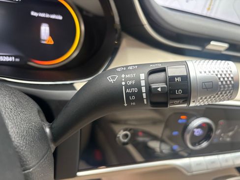 Used 2023 Genesis GV70 2.5T w/ Select Package image 20