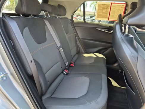 Used 2025 Kia Niro LX FWD image 30