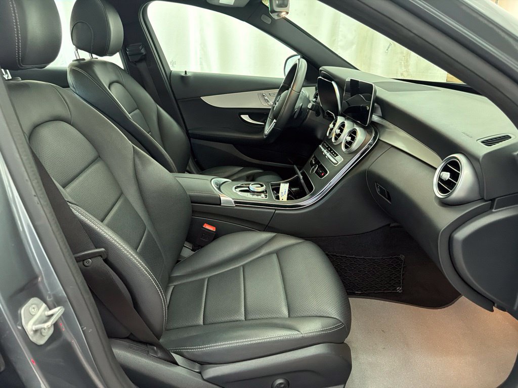 Used 2021 Mercedes-Benz C 300 Sedan image 30