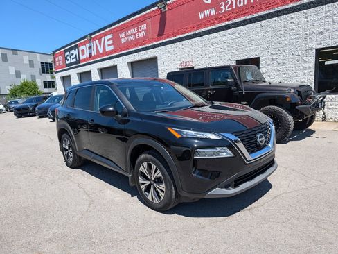 Used 2023 Nissan Rogue SV FWD image 1