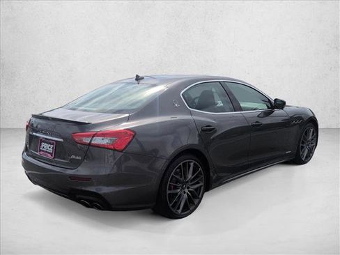 Used 2020 Maserati Ghibli S GranSport image 5