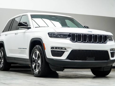 Used 2024 Jeep Grand Cherokee Limited 4xe AWD/4WD image 4