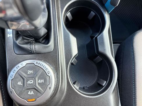 Used 2022 Ford Bronco Wildtrak image 28