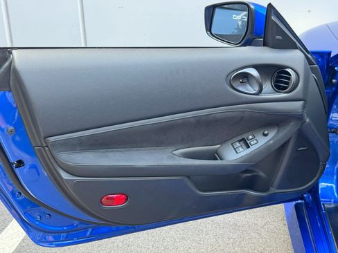 Used 2026 Nissan Z Performance w/ Floor Mat Package RWD image 41
