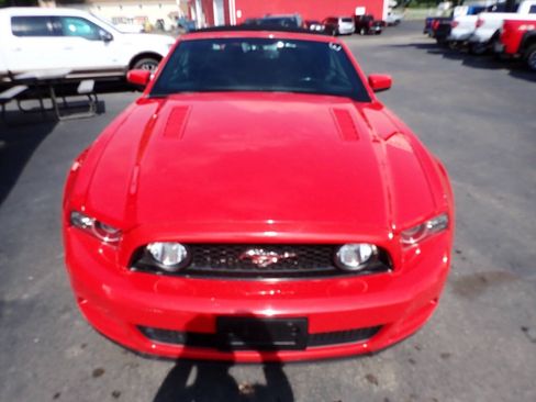 Used 2014 Ford Mustang GT w/ GT Brake Performance Package RWD image 2
