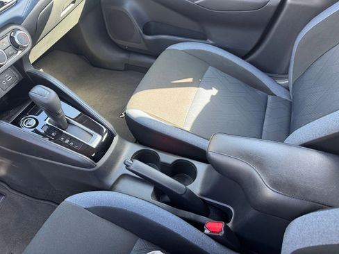 Used 2025 Nissan Versa SV image 37