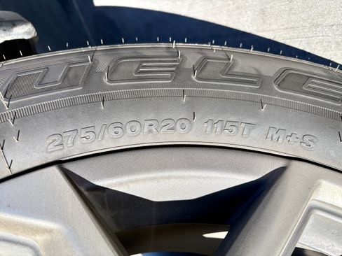 Used 2023 GMC Sierra 1500 SLT w/ SLT Convenience Package image 10