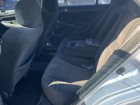 Used 2005 Honda Accord LX image 18