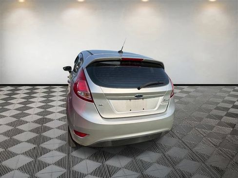 Used 2015 Ford Fiesta SE FWD image 7