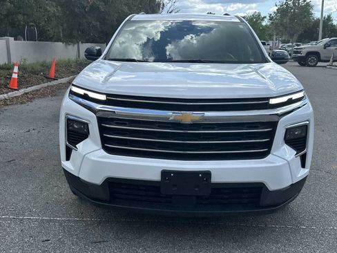 Certified 2025 Chevrolet Traverse LT FWD image 9