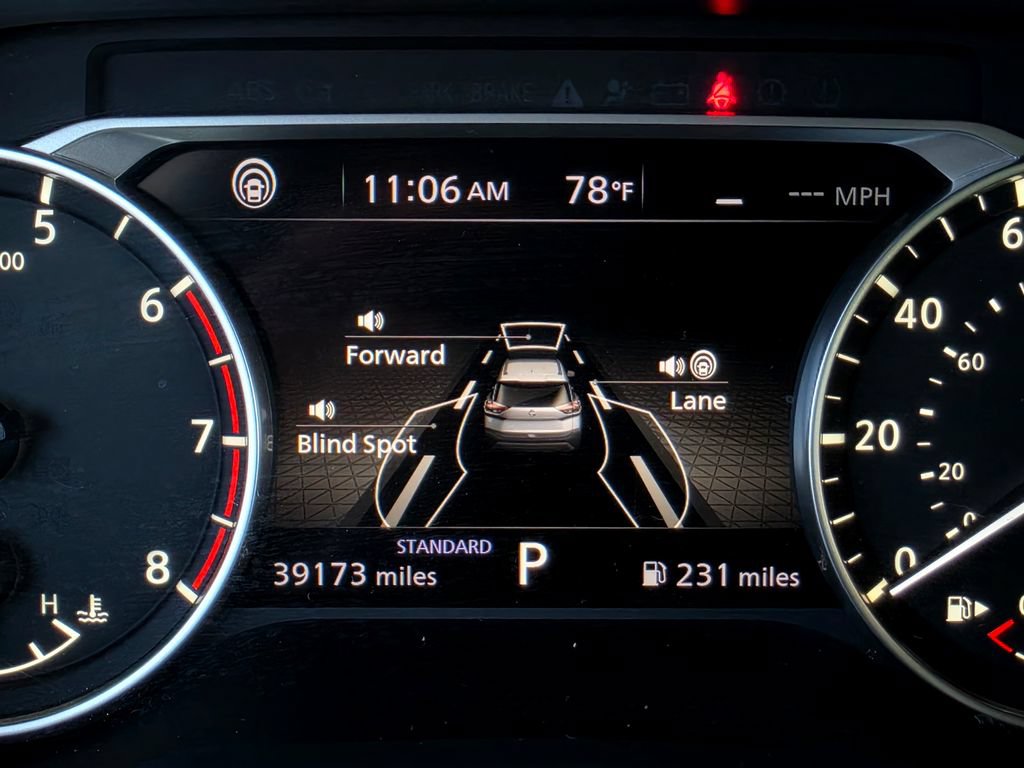 Used 2023 Nissan Rogue SV FWD image 26