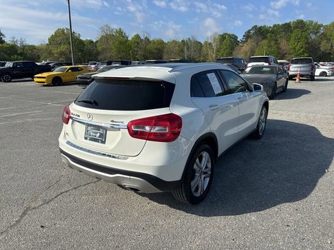 Used 2018 Mercedes-Benz GLA 250 4MATIC image 5