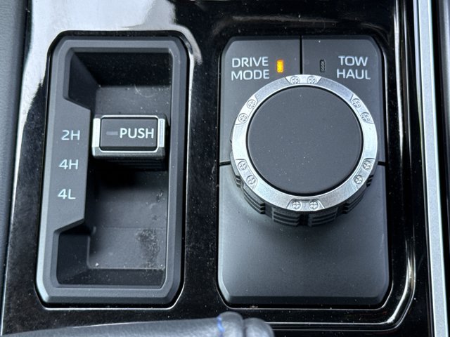 Used 2024 Toyota Tundra Platinum AWD/4WD image 21