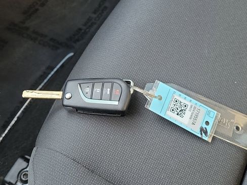 Certified 2024 Toyota Corolla LE image 27