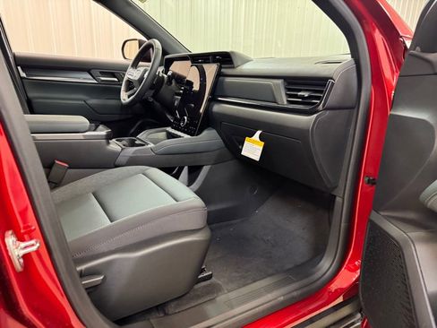 New 2026 GMC Terrain AT4 w/ Technology Package II AWD/4WD image 28