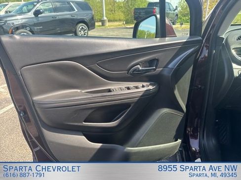 Used 2017 Buick Encore Essence FWD image 11