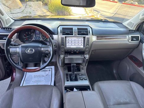 Used 2012 Lexus GX 460 Premium image 3