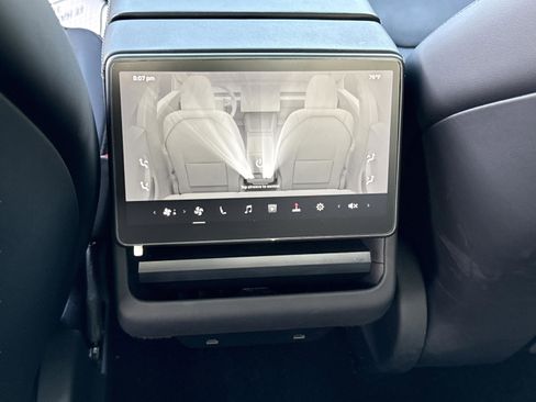 Used 2025 Tesla Model 3 Long Range image 19