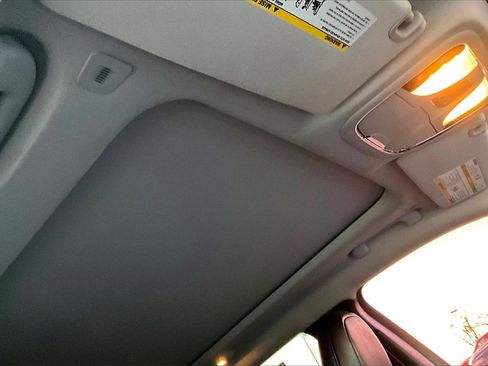 Used 2019 Jeep Cherokee Latitude Plus w/ Cold Weather Group image 22