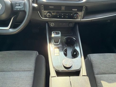 Used 2021 Nissan Rogue S AWD/4WD image 26