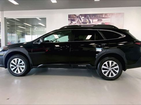 Used 2024 Subaru Outback Wilderness AWD/4WD image 3