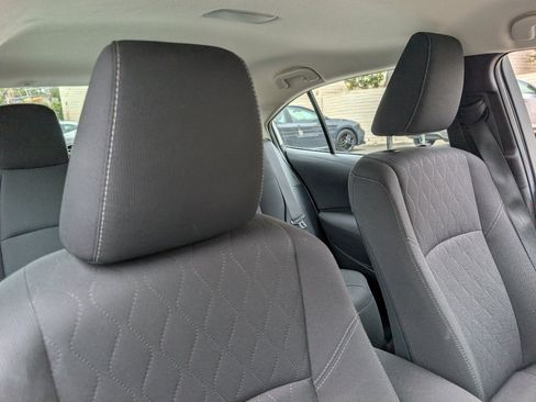 Used 2025 Toyota Corolla LE FWD image 3